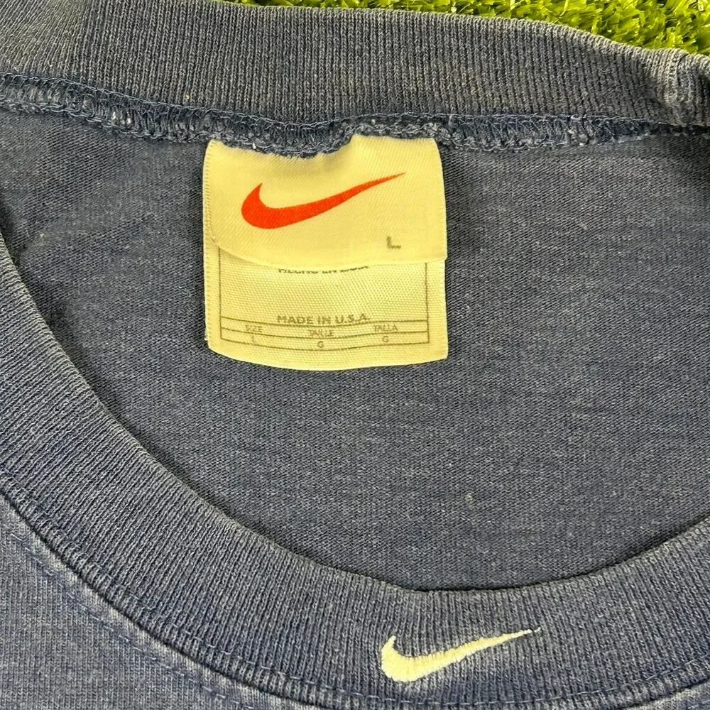 Nike Men's Blue and Navy Vest